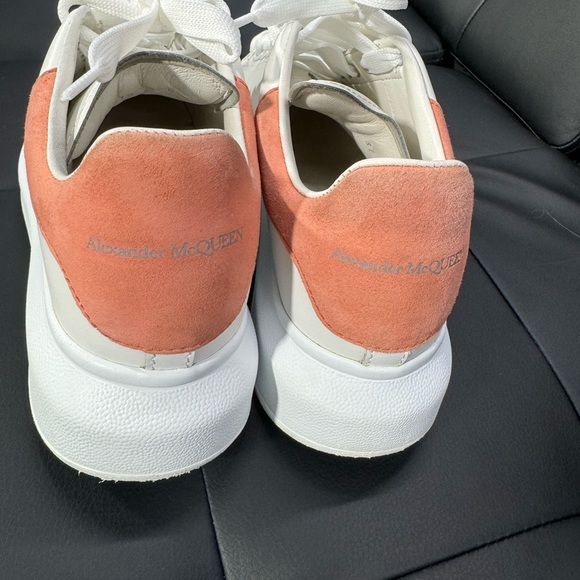 Alexander McQueen shoes in great condition - Picture 2 of 6